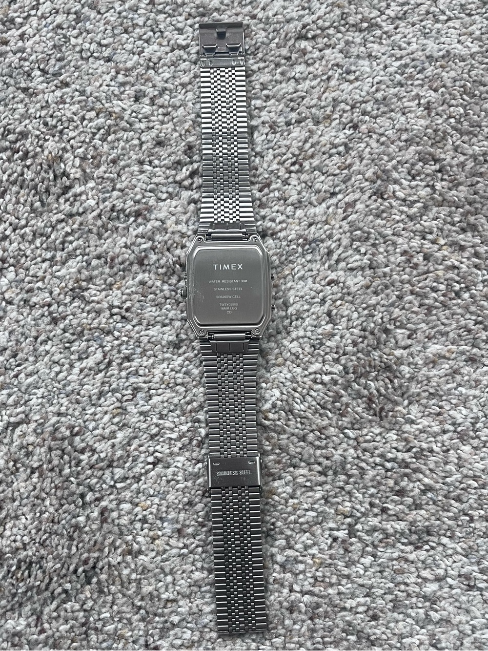 Q Timex 1982 Ana-Digi Reissue 33mm - Picture 3 of 8